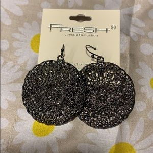 Round sparkly crystal earrings